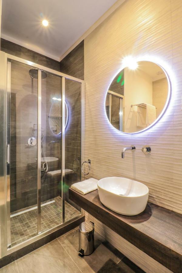 Hotel Le Stanze Di Virgilio à Naples Extérieur photo